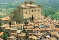 Il Castello Orsini riapre con laboratori degustazioni e Museo della Civiltà Contadina