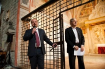 Il direttore di Panorama Giorgio Mulé con Vittorio Sgarbi al Museo Civico di Viterbo (Credits: Silvia Morara)