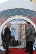 Il sindaco di Viterbo Leonardo Michelini e il direttore di Panorama Giorgio Mulè inaugurano il Dome in piazza del Plebiscito