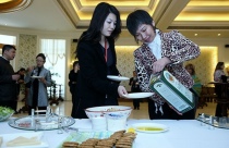 La presentazione di Italy China Friendship Association (Icfa) in Cina. In quell'occasione sono stati offerti prodotti sardi, compreso l'olio extravergine di Alghero