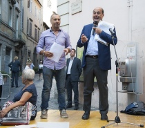 Zingaretti a Viterbo sul palco in piazza della Morte