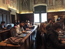 Sala consiliare gremita dalla stampa