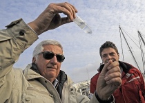 Giuseppe Nascetti con uno studente della facoltà di Ecologia e Biologia Marina allUniversità della Tuscia