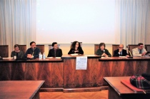 Da sinistra: Rossana Giannarini, Umberto Kuzminsky, Paolo Marcoaldi, Mariateresa Aprile, Raffaela Saraconi, Fabrizio Fortini e Vincenzo Peparello